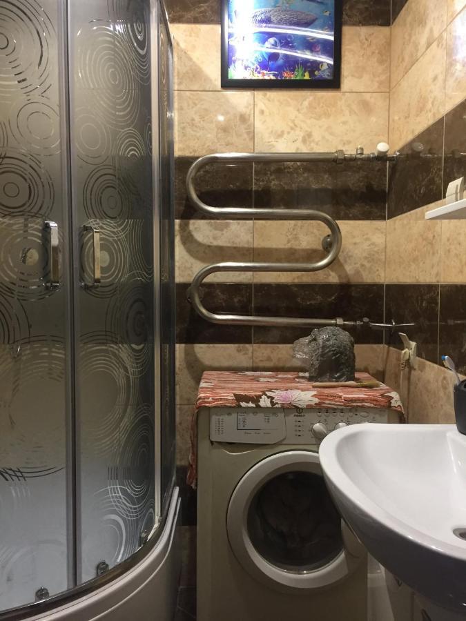 Хостел Мансардная Комната С Невысоким Потолком До 170 См Truskavets Exterior foto